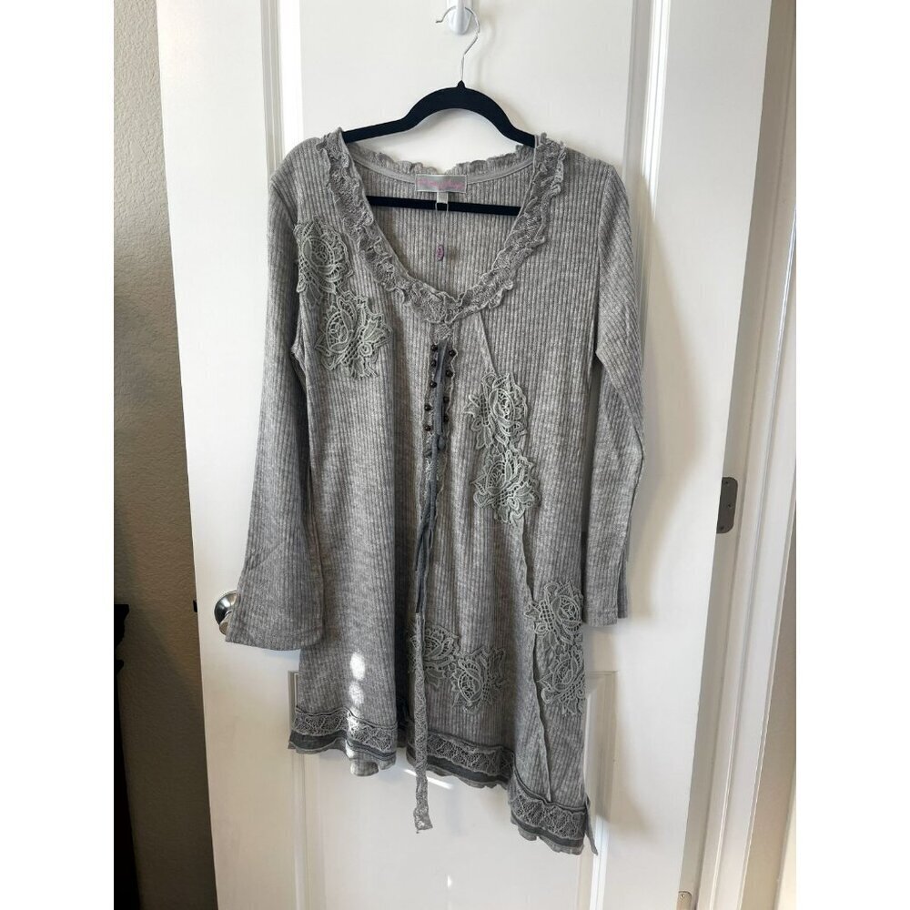 NWT Pretty Angel Long Sleeve Tunic Womens L Gray Crochet Lace Detail Linen Aline - Picture 1 of 6